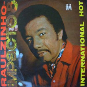 CD RS INTERNATIONAL HOT